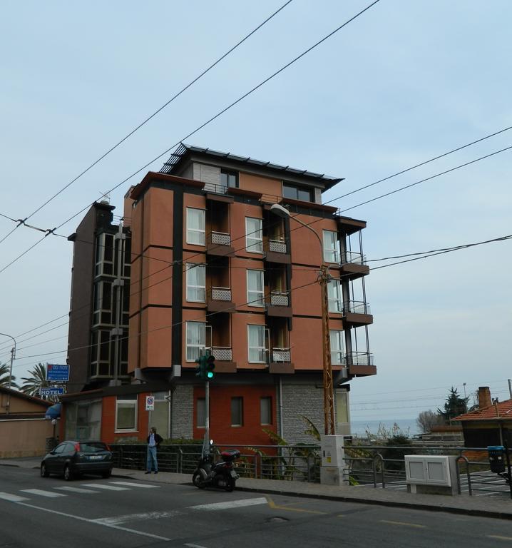 Residence Dei Fiori 博尔迪盖拉 外观 照片